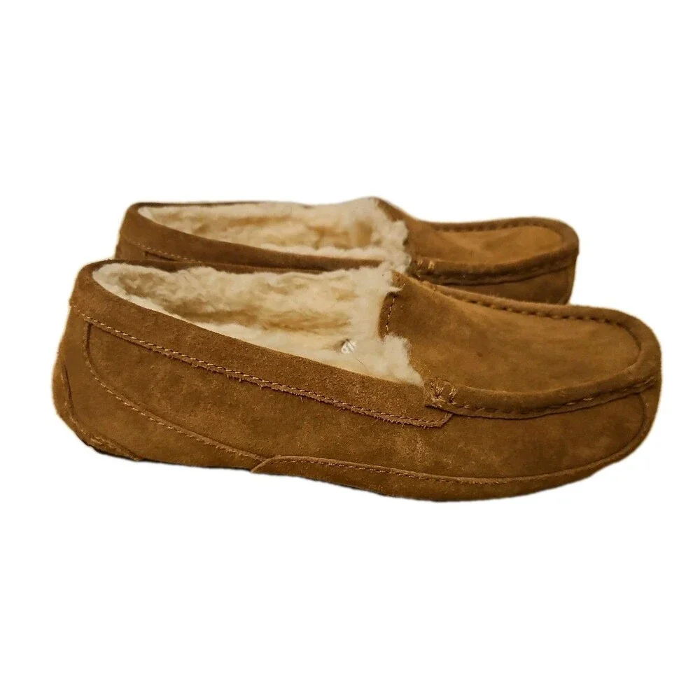 UGG Kids Ascot Chestnut Suede Moccasin Slippers Loafer, Size 2